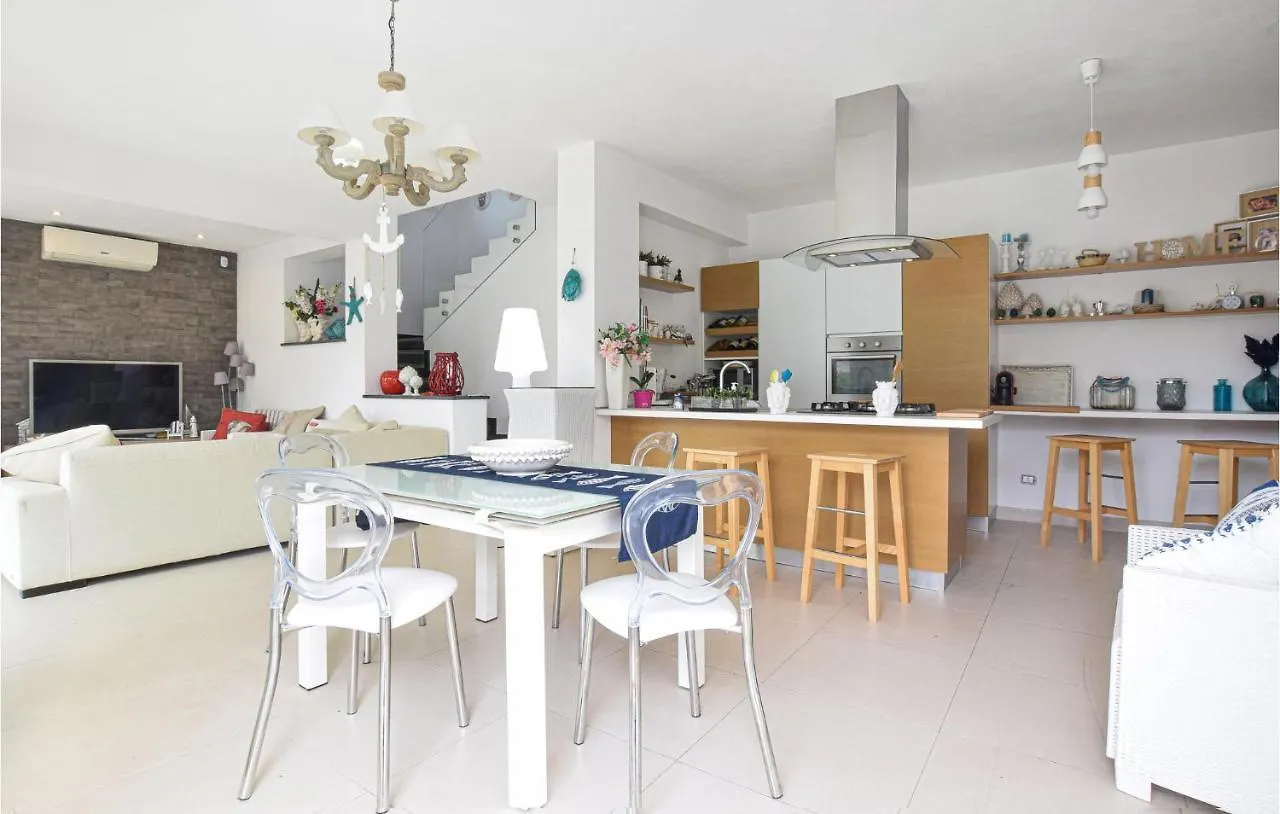 Stunning Home In Selinunte With Wifi Marinella di Selinunte
